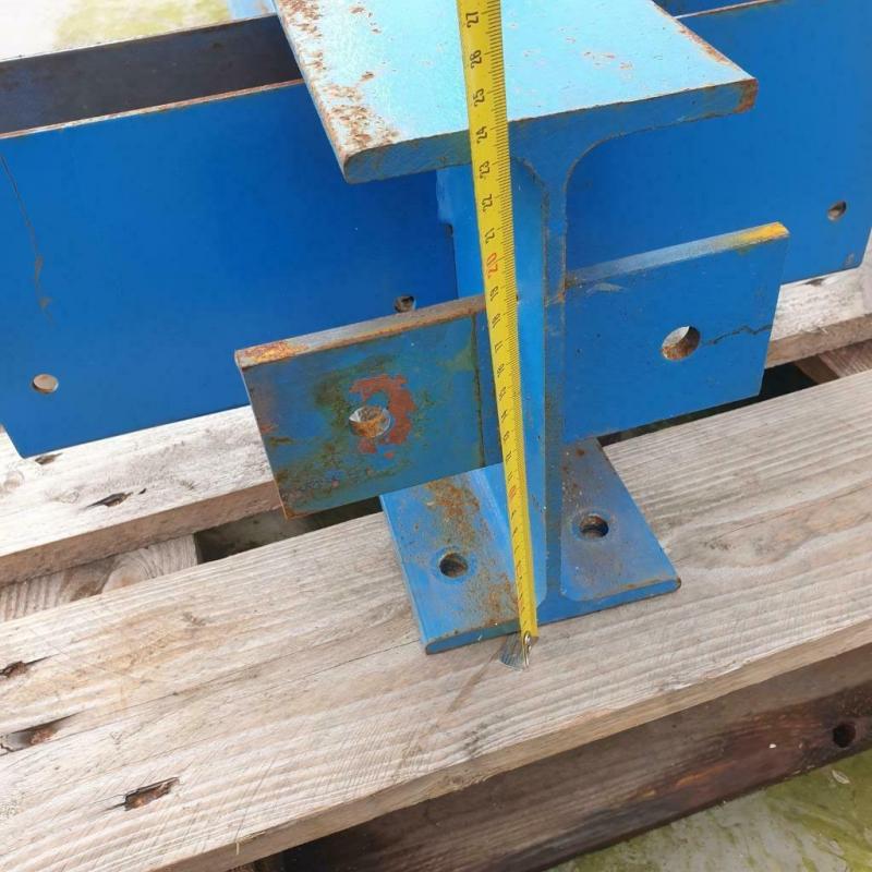 Staalstructuur voor loods - 8,85x5.25mx3.05