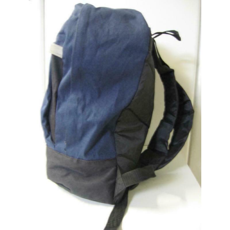Blauw/zwart rugzak van KBC, 42 cm x 35 cm x 16 cm