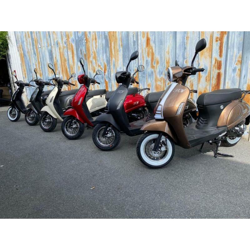 Tout nouveau scooter Fly disponible en classe A ou B