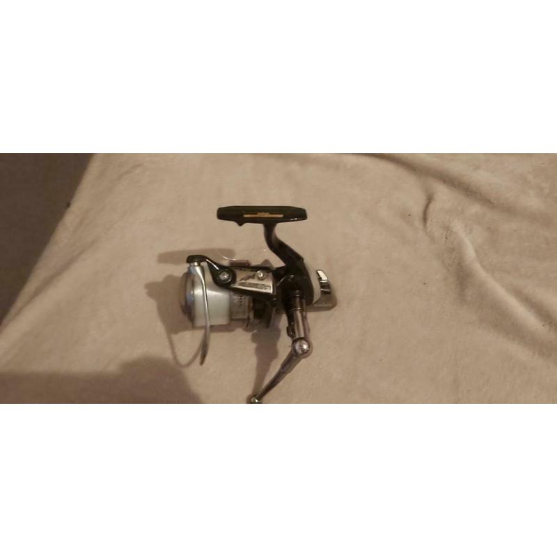2 moulin daiwa 5000 comme neuf avec fil neuf