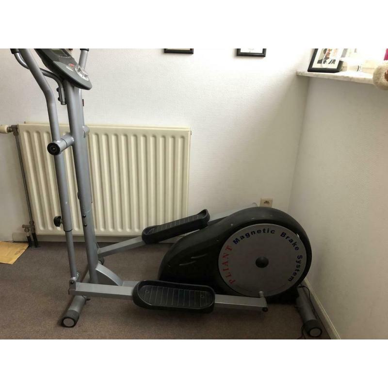 Pliant crosstrainer