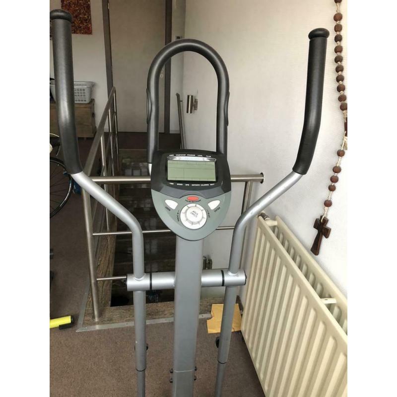 Pliant crosstrainer