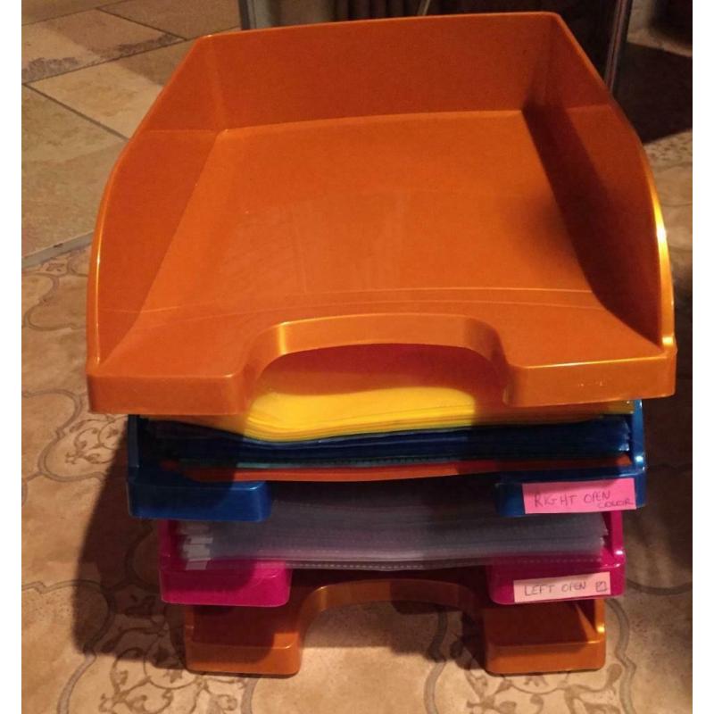 Bureau artikelen mappen, bakjes, signataires, ...