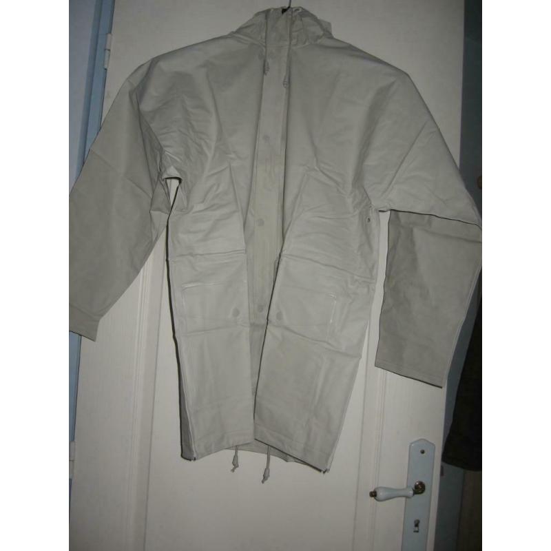 Veste PVC beige pour pluie intense ou pratique de pêche ou a