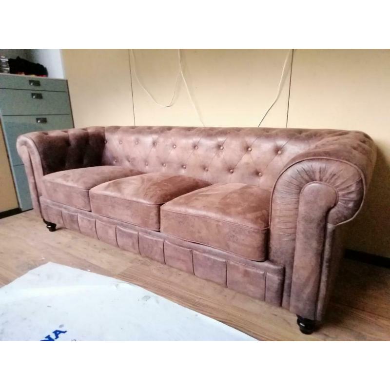 3-zit industriele chesterfield cognac 2.05mtr nieuwstaat!