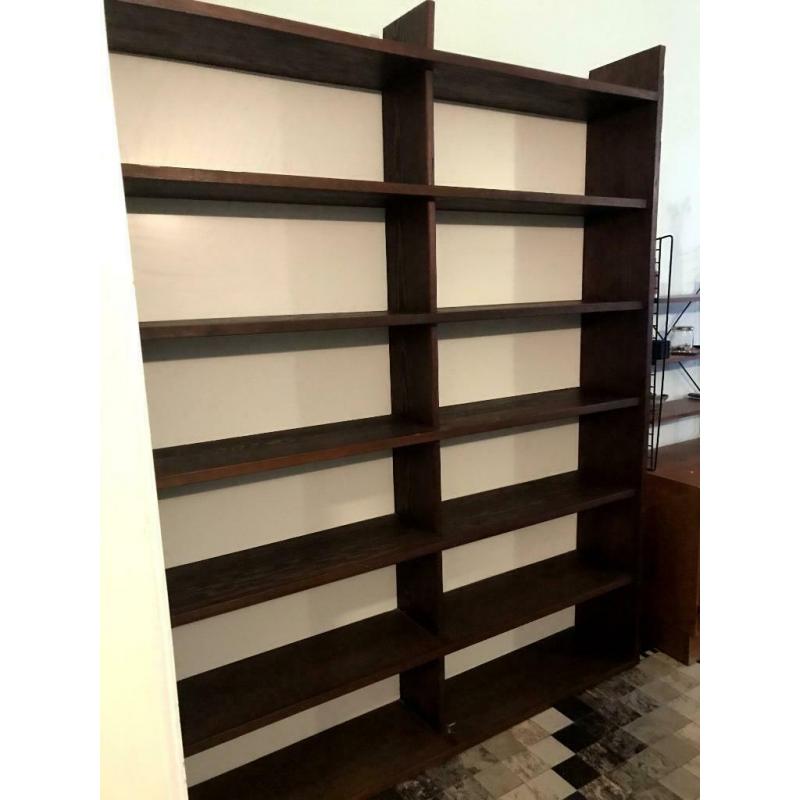 Moet dringend weg! Massief houten boekenkast 2.05m op 1.65m
