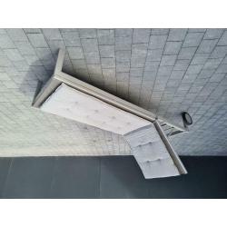 Ligbed aluminium frame