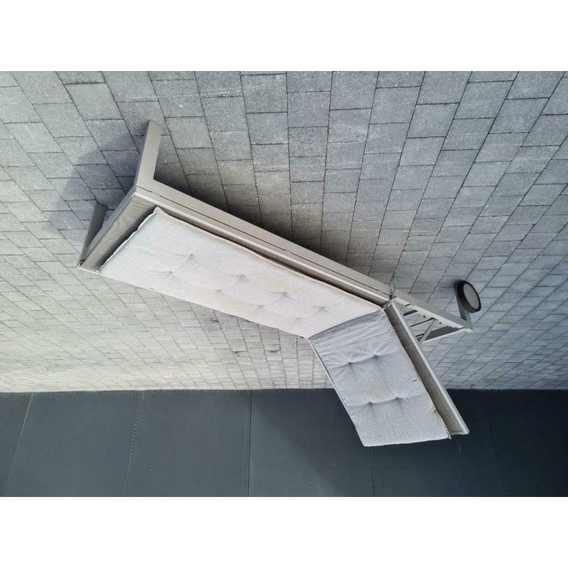Ligbed aluminium frame