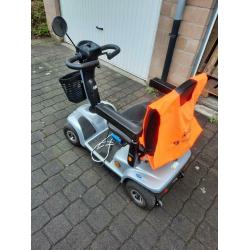 Scooter LEO