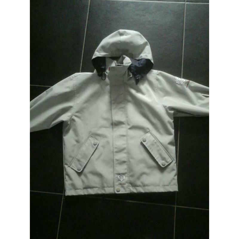 Veste anapurna taille 8 ans comme neuve