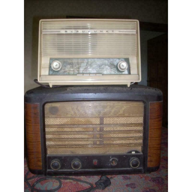 oude radio's, lot van 3, gereserveerd door Roger