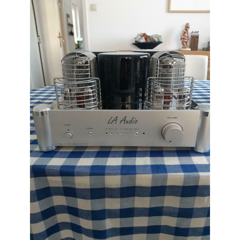 LA audio A-50R