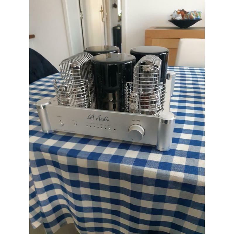 LA audio A-50R