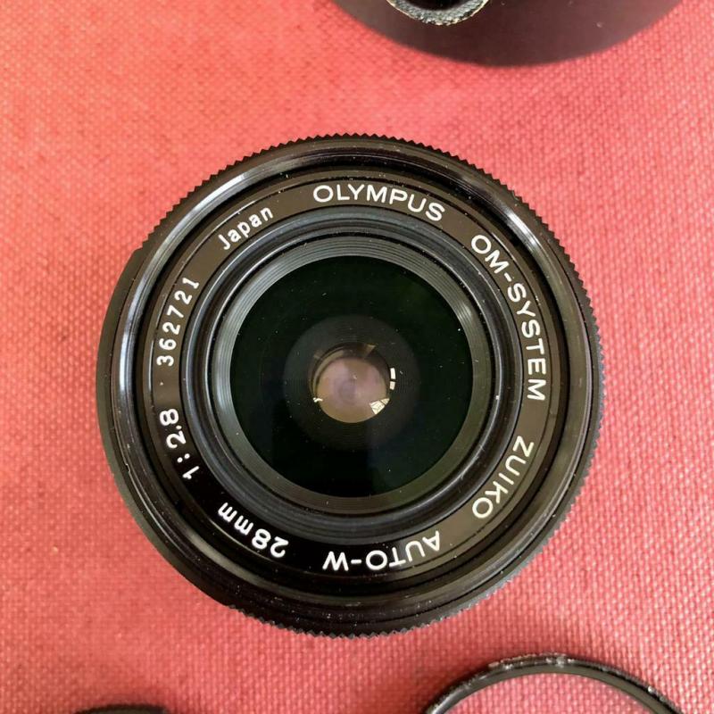 OLYMPUS OM-1 + ZUIKO 24-28-50mm