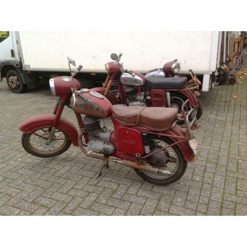 Jawa 172cc toermotor type 353 loop of sloop schuurvondst