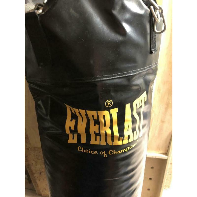 Sac de boxe Everlast 140cm