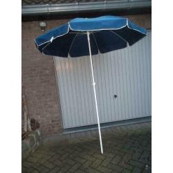 dit is 1 lot van 3 parasols,,,