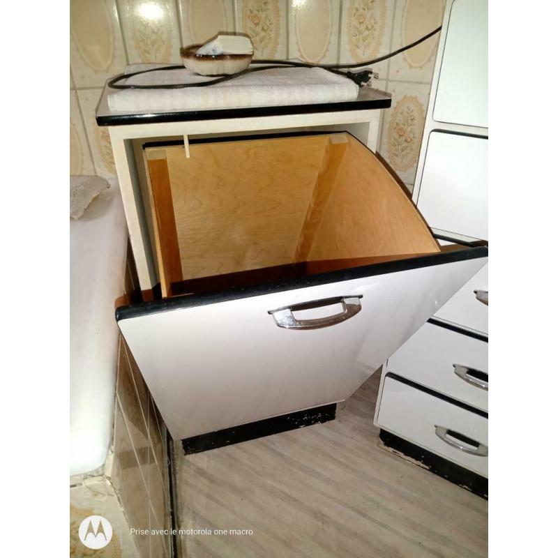 Meuble salle de bain vintage