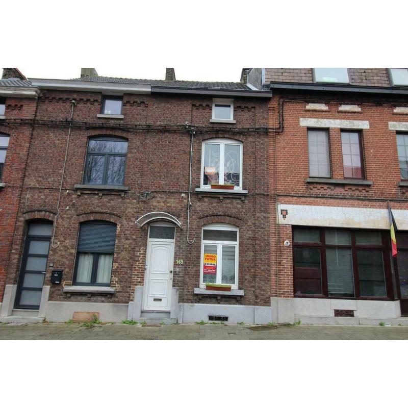 Maison à vendre à Charleroi Couillet, 4 chambres